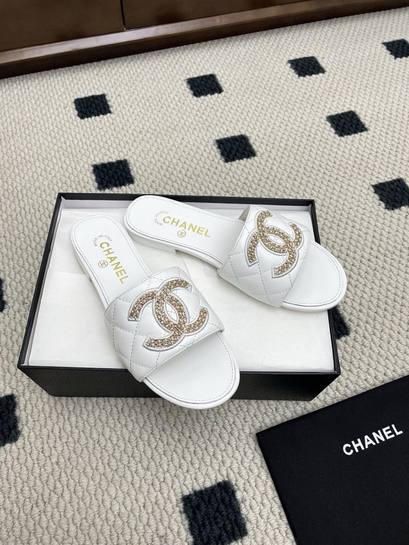 Ch**el slippers